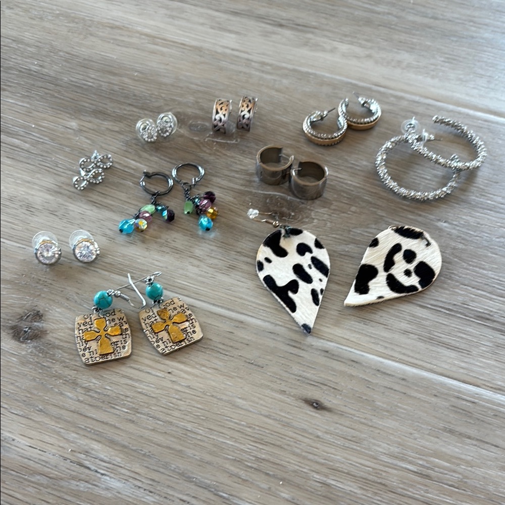 Stylish Earring Set with Animal Print and Silver Accents